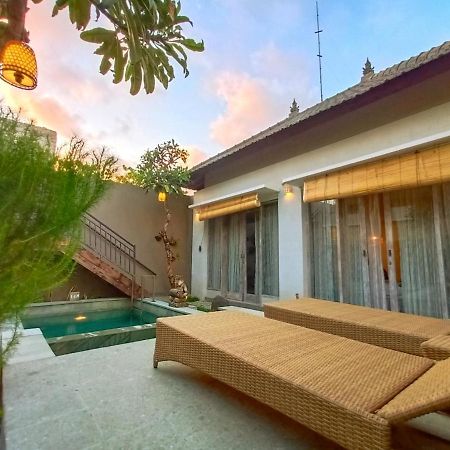 The Avani Villas Kuta Lombok Esterno foto