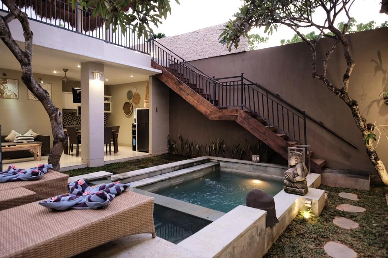 The Avani Villas Kuta Lombok Esterno foto