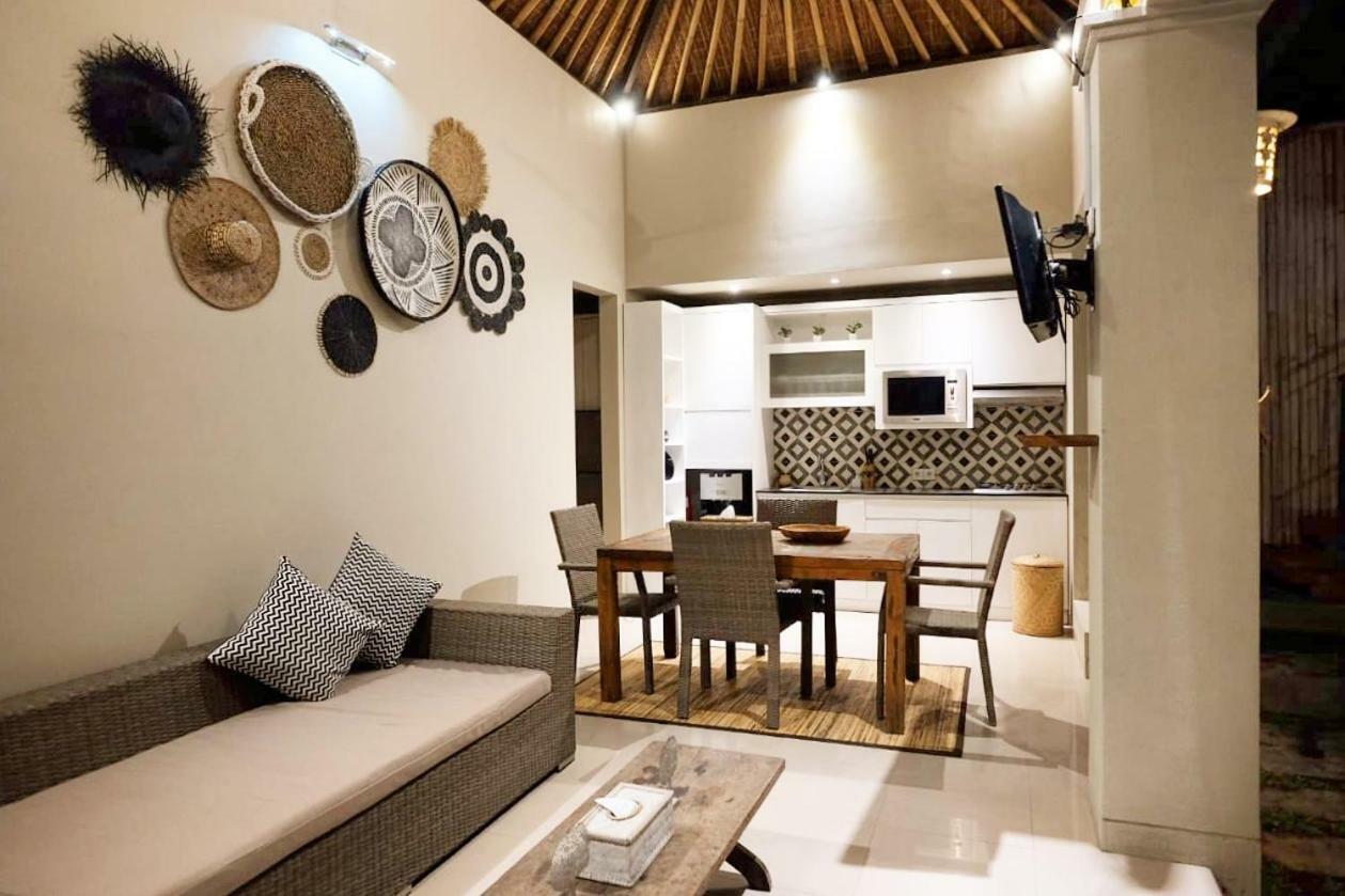 The Avani Villas Kuta Lombok Esterno foto