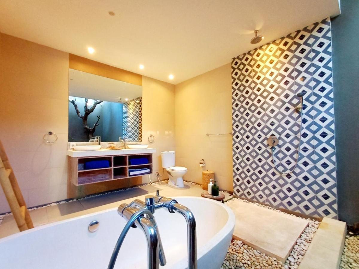 The Avani Villas Kuta Lombok Esterno foto